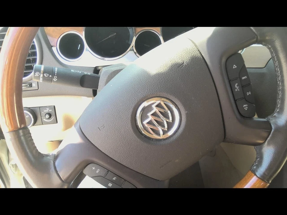 2008 09 10 11 12 13 14 15 16 2017 BUICK ENCLAVE Driver Left A Bag Driver Wheel  - Imagem 1 de 4