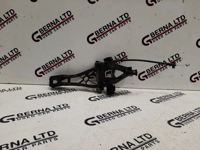 Подлинный кронштейн для ручки задней/передней левой двери Volvo V70 MK3 2007-2016 - Изображение 1 из 4