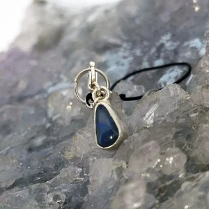 Lightning Ridge Black Opal 1.00ct S925 Silver Handmade Mobile Phone Charm - Photo 1 sur 5