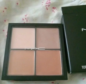 MAC Pro Face Palette Illuminate .35 Oz New IN Box - Picture 1 of 7