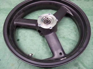 TRIUMPH wheel rim (int.f*) SPEED TRIPLE FOUR DAYTONA 955 600 rim front wheel - Picture 1 of 6
