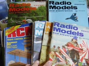 LARGE JOB LOT X 22 RCM&E MODEL AIRCRAFT MAGAZINES FOR AEROMODELLER 1975 TO 2017 - Picture 1 of 23