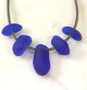 Großloch, Freiform Nugget Set mit Brennperle, Seeglas, royalblau, 5 Stück - Bild 1 von 1