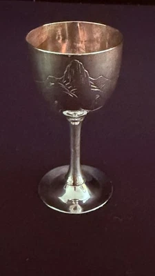 Taza Saki vintage Japón plata pura base pedistal 3,25" de alto Foto 1 de 4