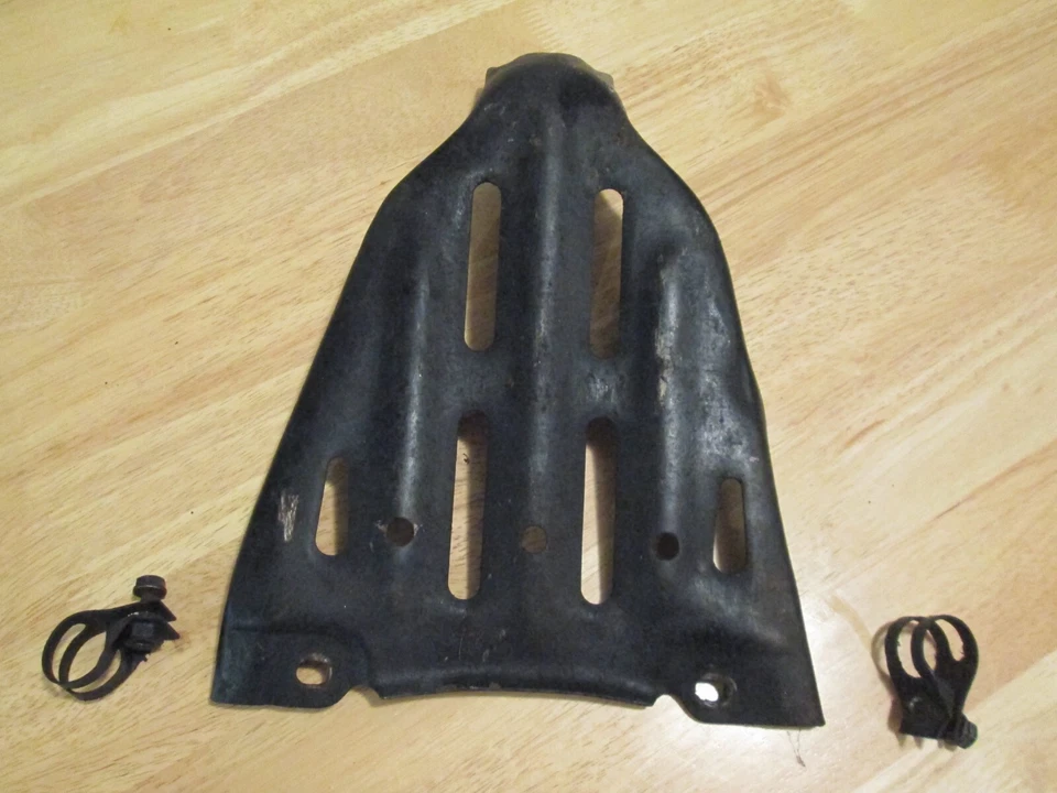 Honda MT250 Elsinore Skid Plate and Mounting Bolts 1974 1975 1976 - Изображение 1 из 4