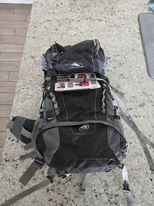 High Sierra Tangent 45L Wanderrucksack mit Trinkaufbewahrungshülle - Bild 1 von 12