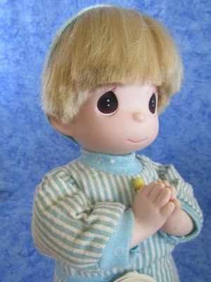 Precious Moments Doll - 1999 "Billy" - Boy Praying in Pajamas with Original Tag - Image 1 of 4