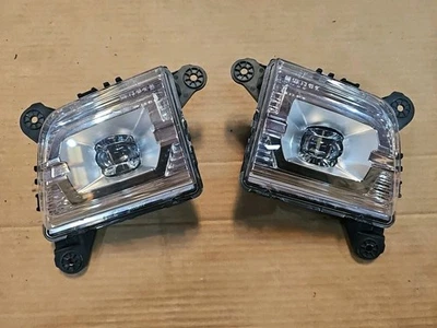 OEM 19-23 Chevrolet Silverado 1500 2500 3500HD LED luz antiniebla izquierda y derecha conjunto 2 Foto 1 de 4