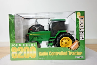 ERTL 5197 8200 John Deere Radio Controlled Tractor  1:16 Scale - Image 1 of 4