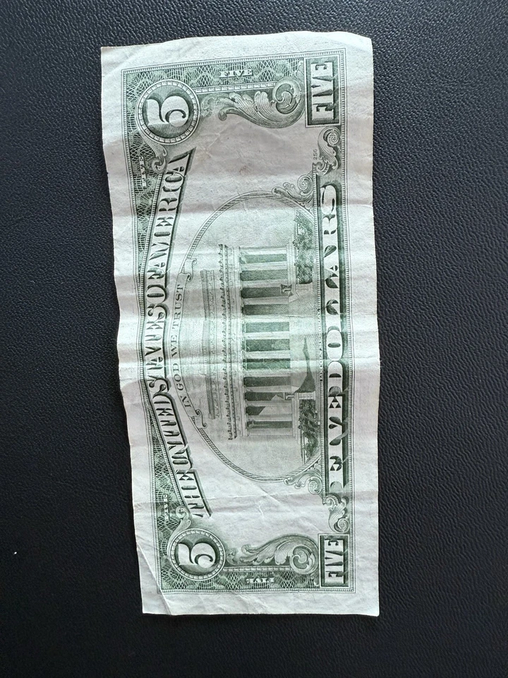 Billete de 5 dólares raro desde 1985 Foto 1 de 2