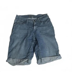 Women's Denim Shorts - Casual Comfort - Picture 1 of 5