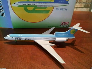 Aviation200 Uzbekistan Airways TU-154M 1:200 - AV2154002 1990s Colors UK-85776 - Picture 1 of 7