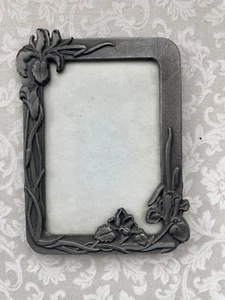 Metal Picture Frame with carved orchids for 3 x 5 picture - Picture 1 of 3