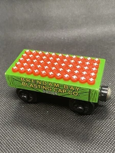 Coche con tapa de voladura de madera para ferrocarril de madera Thomas and Friends - Imagen 1 de 6