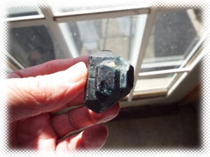 209ct - 100% REAL NATURAL PEACOCK BLUE FLUORAPATITE SIX SIDED CRYSTAL LARGE RARE - Picture 1 of 8