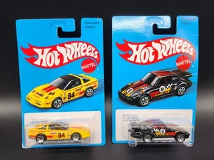 Hot Wheels Vintage Blue Card Lot - ’80s Corvette #84 & Porsche 930 #9 - Neu - Bild 1 von 9