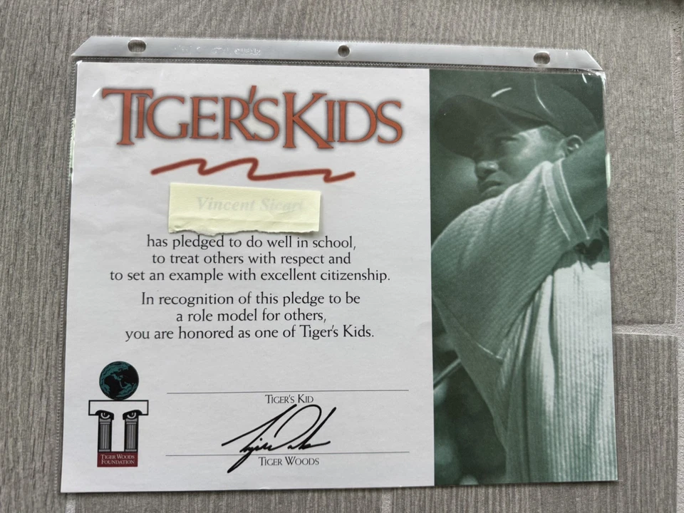АВТОГРАФ ТИГРА ВУДА — основа под макияж Tiger Woods — 8X10👍 - Изображение 1 из 1