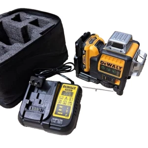 DeWalt DW089LG 12V Green Line 3 x 360 Laser Level Laser + battery + charger - Picture 1 of 2