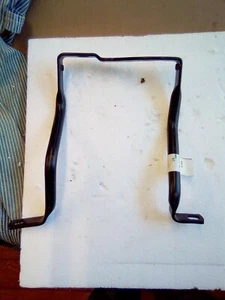 1985 86 87 88 PONTIAC GRAND AM LEFT SIDE FENDER BRACE GM 22536471 NOS B-4 - Picture 1 of 4