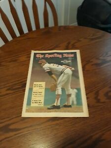 MAY 27,1972-THE SPORTING NEWS-MILT WILCOX OF THE CLEVELAND INDIANS(MINT)