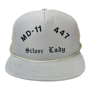 Sombrero de camionero plateado de colección para dama de la Segunda Guerra Mundial. Sombrero Nissin Snapback. - Imagen 1 de 6