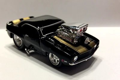 MÁQUINAS MUSCULARES 69 1969 CHEVY CAMARO - 69 LLAMAS CAMARO - Negro Foto 1 de 4