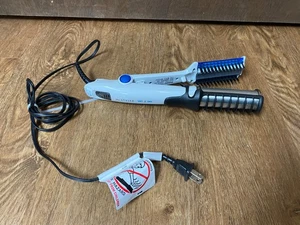 InStyler Wet to 2 Dry 1 1/4” Curling Iron Brush Rotating IS1001.1 White Blue - Picture 1 of 7