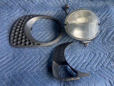 07-09 Pontiac Solstice GXP Turbo luz antiniebla parrilla bisel conductor izquierdo OEM Foto 1 de 4