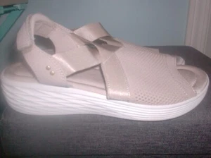 Ryka Adjustable Wedge Knit Sandals Nerissa Tender Taupe SIZE 9.5 - Bild 1 von 3