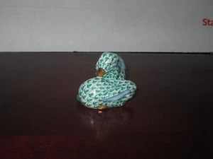 Herend - Bunny / Rabbit Pair - Green Fishnet #5324 No box - Picture 1 of 2
