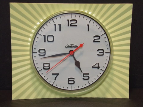 Vintage 1960's  Sunbeam  Clock  Model A-102  Non Working  For Prop/Repair Cover