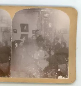 Family Portrait Group Monmouth Oregon O Lewis Stereoview - Imagen 1 de 4