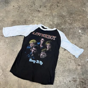 Camiseta De Colección Loverboy Band Mediana Raglán Grunge Equipo de Béisbol Música Retro Con - Imagen 1 de 7