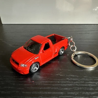 Llavero diecast Ford F150 SVT Lightning 1:64 Hot Wheels Matchbox regalo rojo Foto 1 de 2