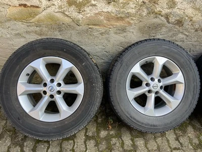 Original Nissan Navarra Alu-Felgen 255/65R17, gebraucht, mit Bereifung M+S - Bild 1 von 4