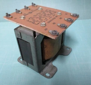 GE 138A1052P7 Single Phase 120/240V .100KVA Control Transformer 12/24V 9T56Y2875 - Picture 1 of 3