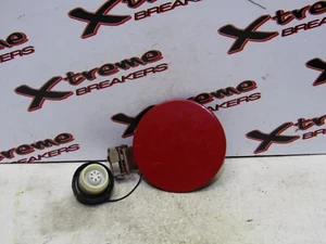 SUZUKI ALTO 2009-2014 COPERCHIO COPERCHIO TAPPO CARBURANTE FLAP ROSSO - XBFF0249 - Foto 1 di 2