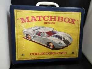 T805-ESTUCHE DE TRANSPORTE MATCHBOX CON CUATRO BANDEJAS AZULES PARA GUARDAR 48 MODELOS - Imagen 1 de 9
