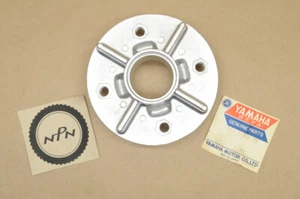 NOS Yamaha CS3B CS3C CS5 RD200 YCS1 YCS1C Clutch Hub 174-25366-01 - Picture 1 of 2