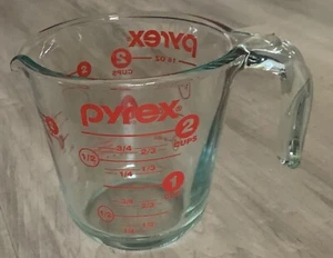 Pyrex 2-Cup Measuring Cup Glass With Red Markings Made In USA Microwaveable - Picture 1 of 5