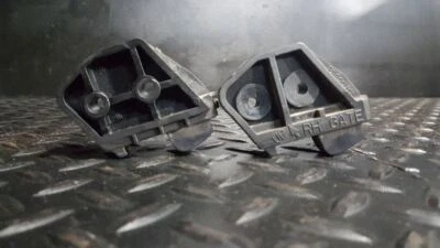 Chevrolet Venture 2002 puerta levadiza cuña izquierda/derecha Foto 1 de 4