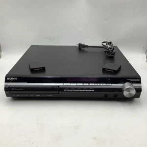 Sony DAV-HDX576WF Ricevitore Home Theater 5 CD/DVD Disc Changer senza telecomando, 2 schede - Foto 1 di 10