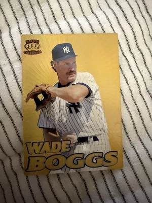 1995 Pacific Crown Collection - Gold Prisms Wade Boggs #6 - Image 1 of 2