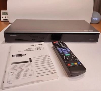 Panasonic DMR-UBC70EGS Recorder 500GB HDD 4K Blu-ray Disc 4K VoD UHD TV silber - Bild 1 von 3