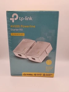 TP-Link TL-PA4010 KIT AV600 600Mbps Nano Powerline Ethernet Adapter Starter Kit - Picture 1 of 6