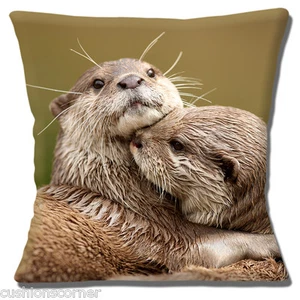 Dos lindas fundas de cojín de nutrias marrones jóvenes 16""x16"" 40 cm estampado fotográfico - Imagen 1 de 3