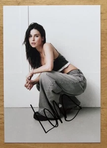 Lena Meyer-Landrut AK Loyal to myself Autogrammkarte 2024 original handsigniert - Bild 1 von 2