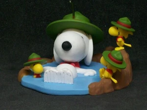 Hallmark 2021 Taking a Dip - The Peanuts® Gang - Nuevo en caja - Imagen 1 de 6
