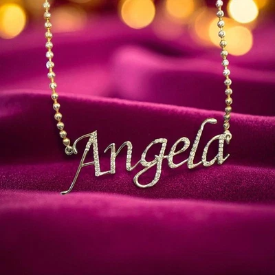 Collar con nombre personalizado unisex corte brillante redondo 0,50 TCW F/VS1 oro de 18 quilates Foto 1 de 4