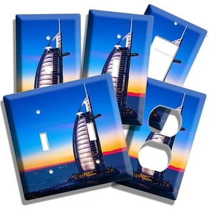 ENCHUFES DE LUZ DE DECORACIÓN DE ARTE HABITACIÓN DE LOS EMIRATOS UNIDOS BURJ AL ARAB HOTEL EN DUBÁI EMIRATOS UNIDOS HABITACIÓN ARTE - Imagen 1 de 23